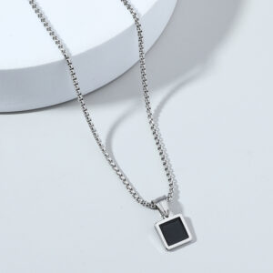 Chain ​​with Silver Cube